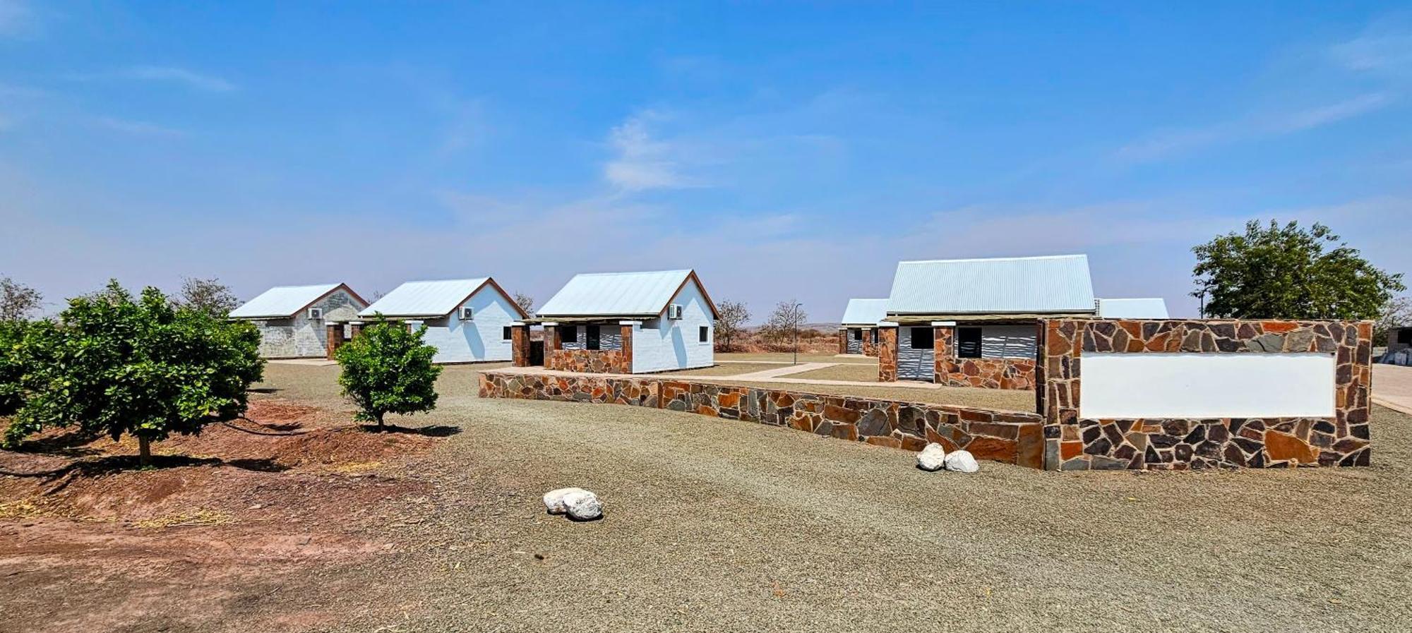 Kitchen51 Cottages Keetmanshoop Exterior photo